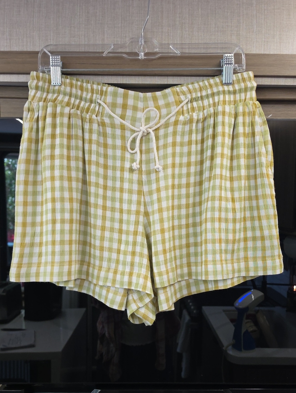 NWT,"SWELL BLOUSE AND SHORTS SET", BY BILLABONG" 💚💛 - Picture 11 of 16